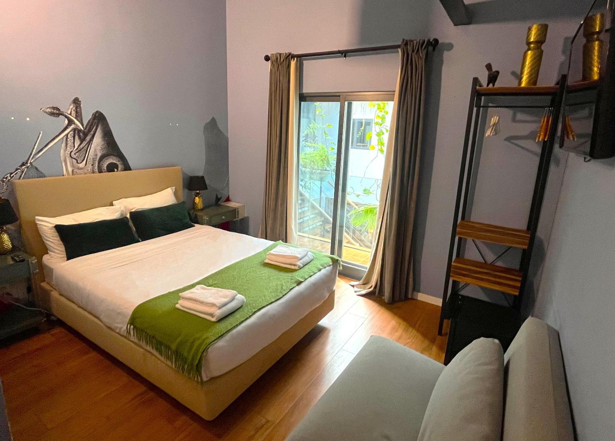 Double Room Private Bathroom