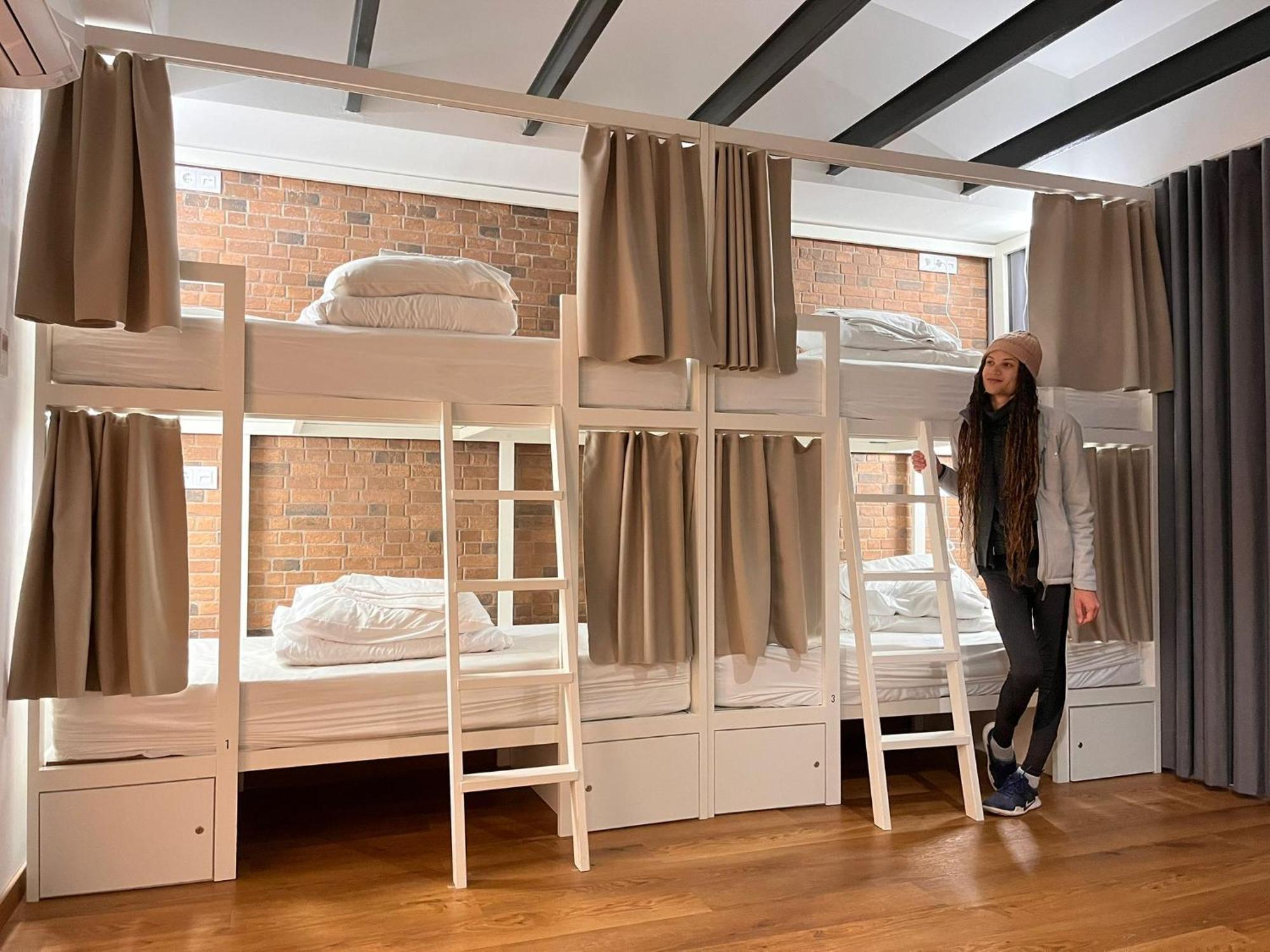 Bunk Bed 8-Bed Female Ensuite Dormitory Room