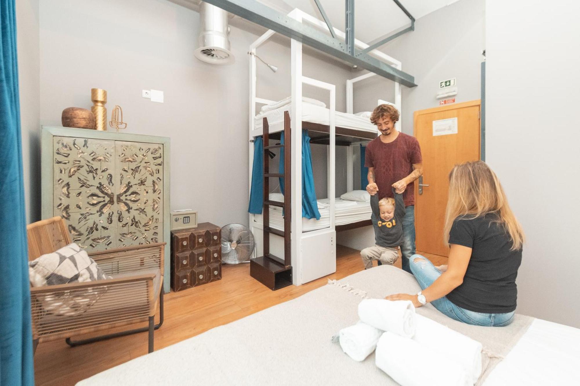 Quadruple Room Private Bathroom